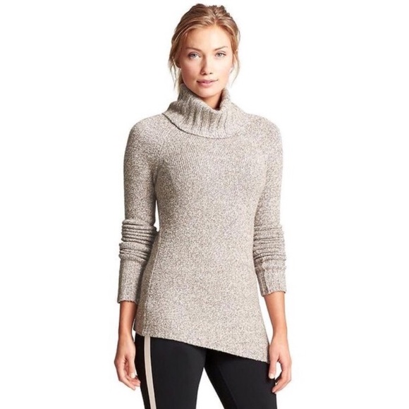 Athleta Brindle Asymmetrical Turtleneck 